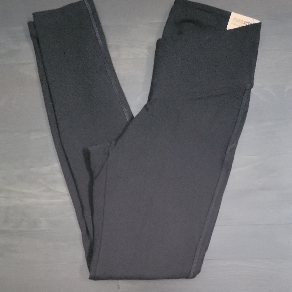 NWT PINK Victoria's Secret Black Leggings